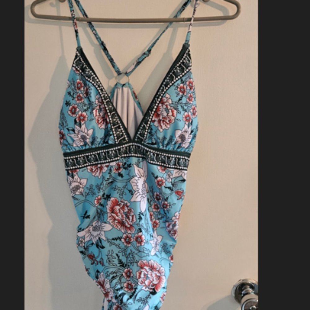Cupshe Aqua Floral One-Piece Swimsuit with Pink Flowers - Picture 3 of 3
